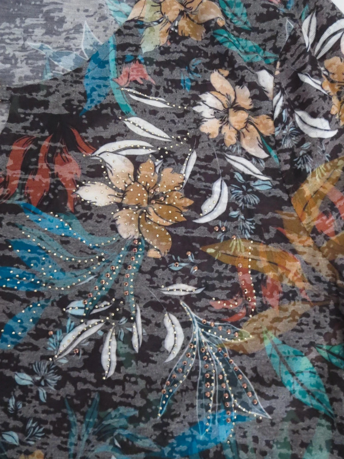 T-shirt chic motifs floraux et strass Christine Laure - Taille 44/46 – photo 4